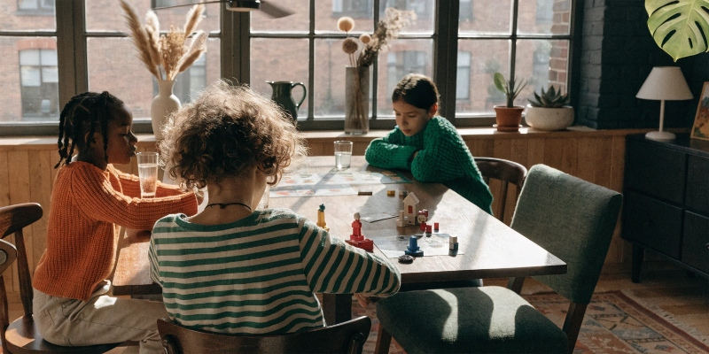 Оптовая продажа детских развивающих игрушек от российского производителя Я РАСТУ ТОЙЗ